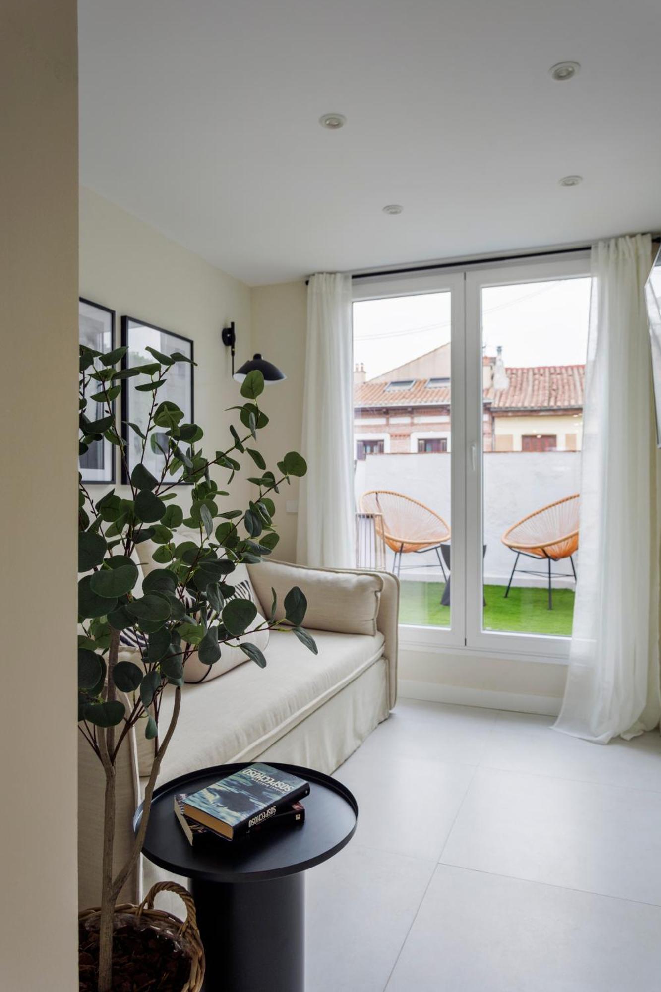 Heima Penthouse Suite Old Town Мадрид Экстерьер фото